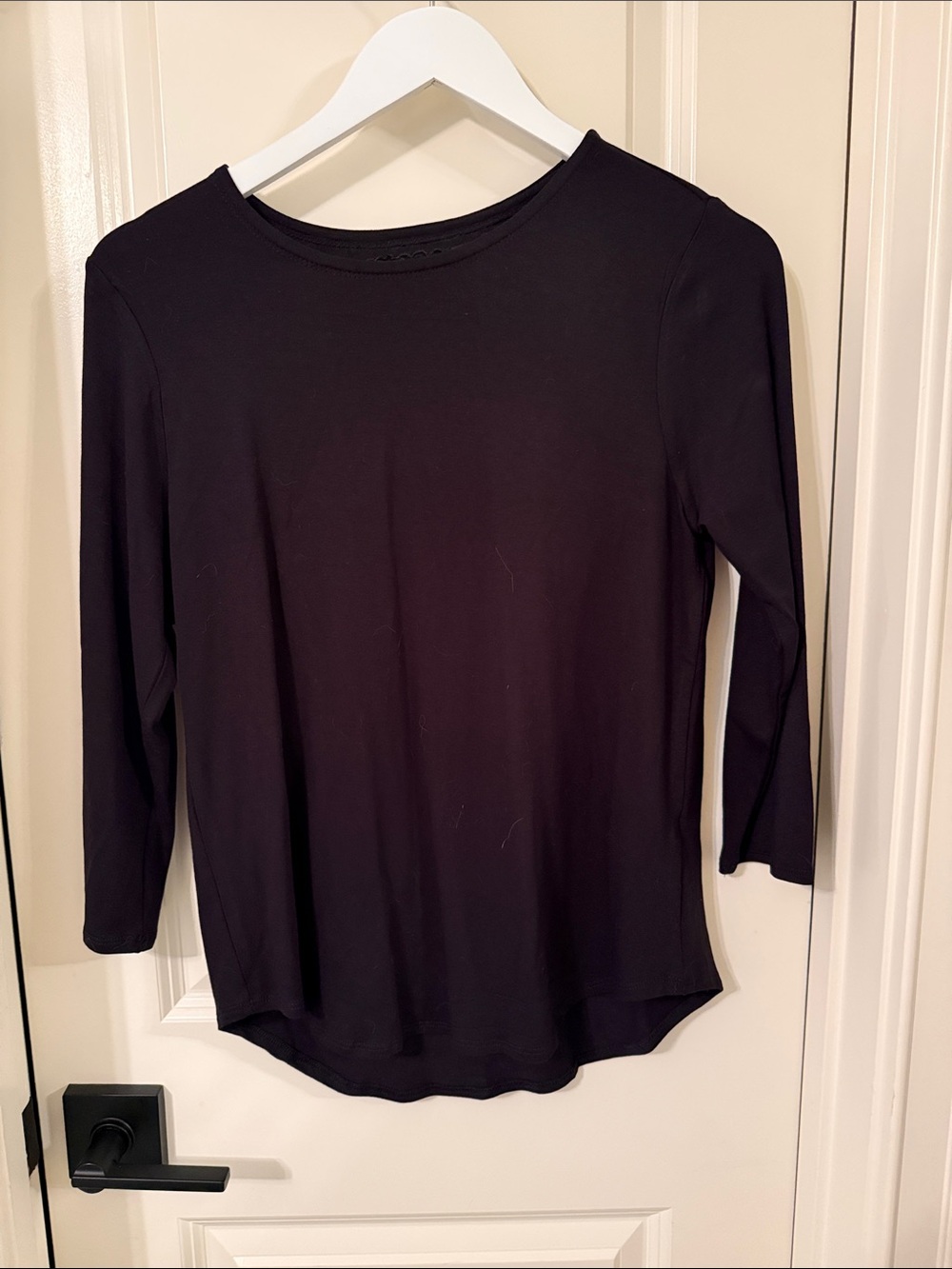 Cupio Black Long-Sleeve Crewneck Top